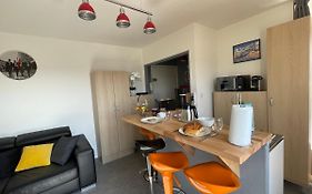 Appartement chaleureux , cosy, bien équipé et bien placé