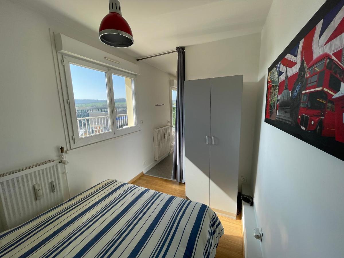 Appartement chaleureux , cosy, bien équipé et bien placé Sedan Extérieur photo